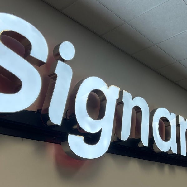 5 Signs Your Malvern Business Needs New Signage in 2026
