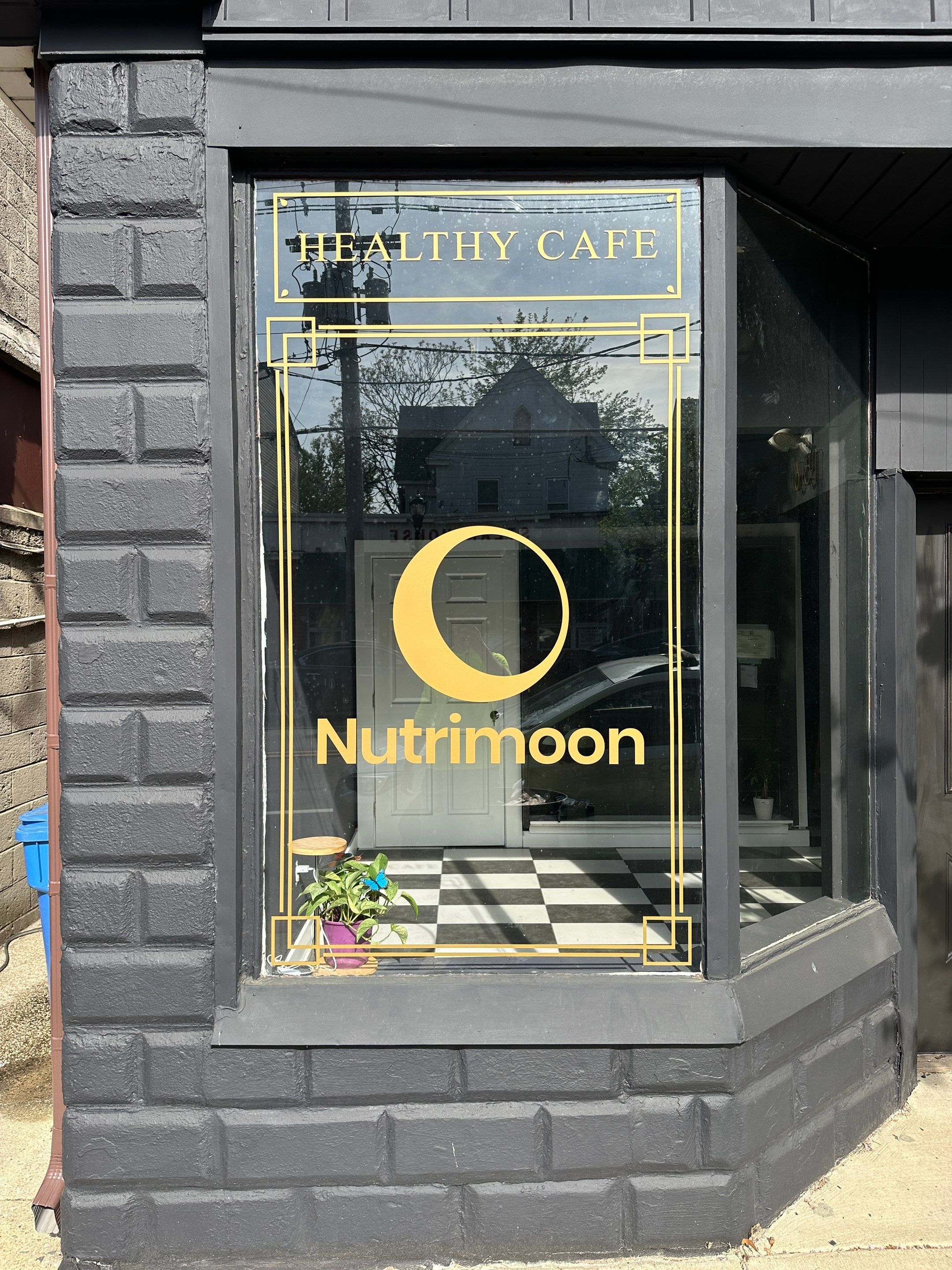 Nutrimoom opening in Westville