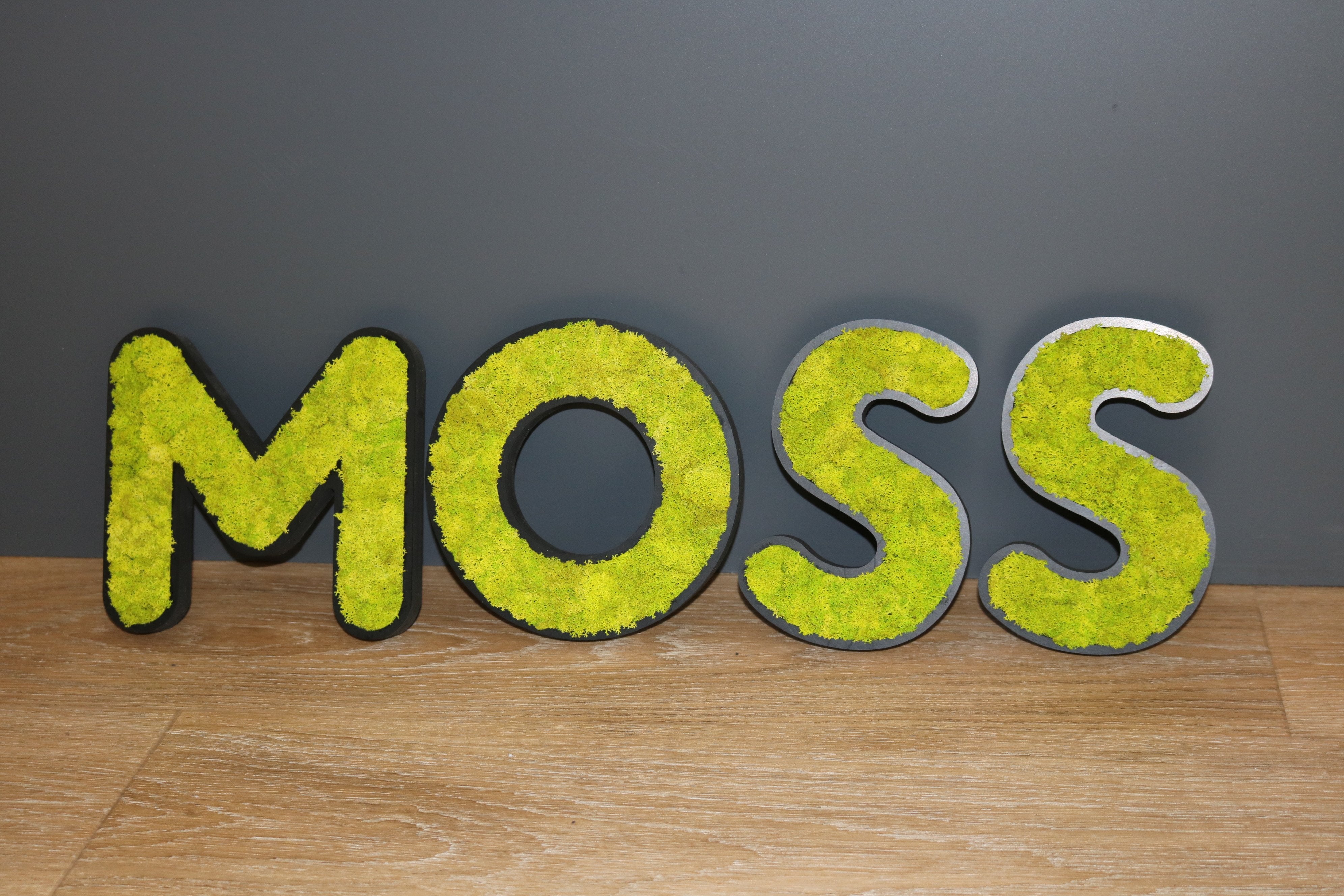 SIGNALETIQUE ET DECORATION VEGETALE