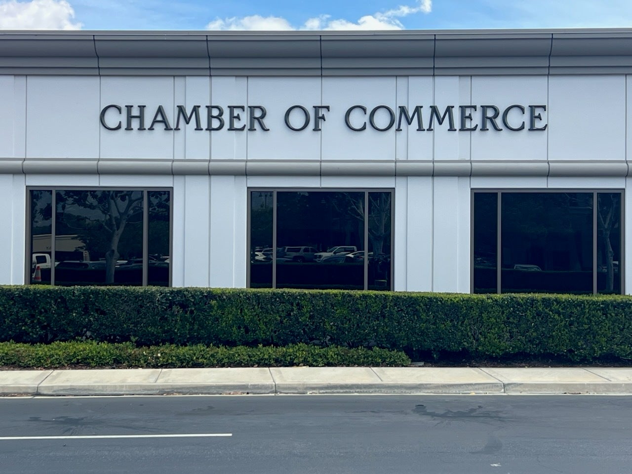 Non-Illuminated Building Sign for the Corona Chamber of Commerce’s New Office in Corona, CA