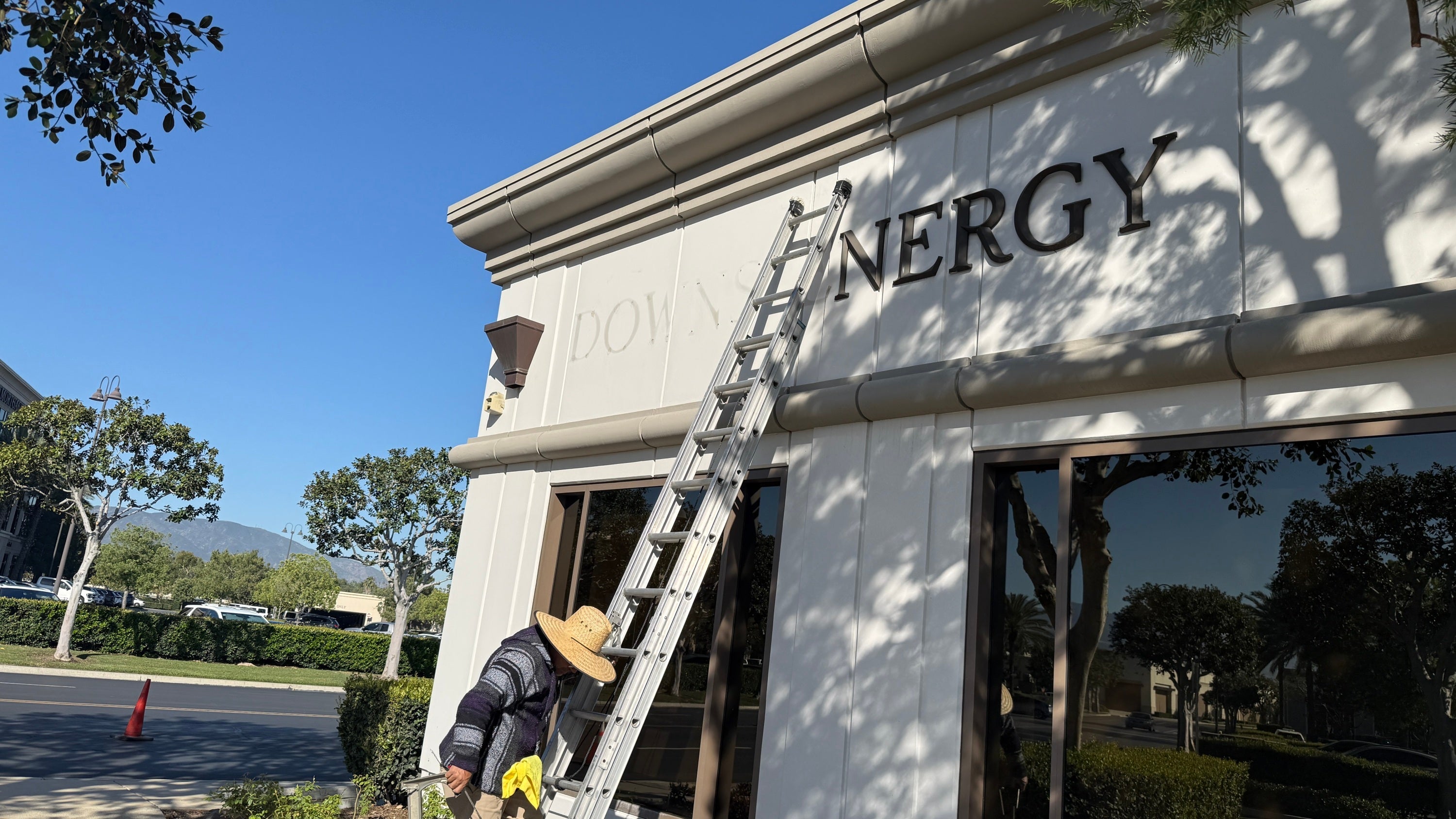 Non-Illuminated Building Sign for the Corona Chamber of Commerce’s New Office in Corona, CA