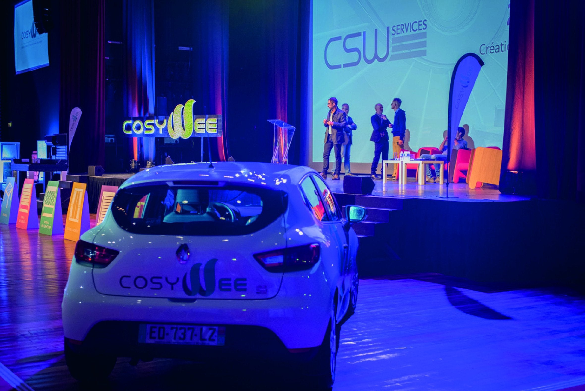 Logo végétal et marquage véhicule- soirée de lancement COSYWEE