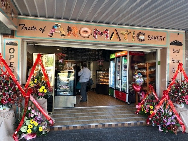 taste of aromatic bakery- storefront signage & lightbox