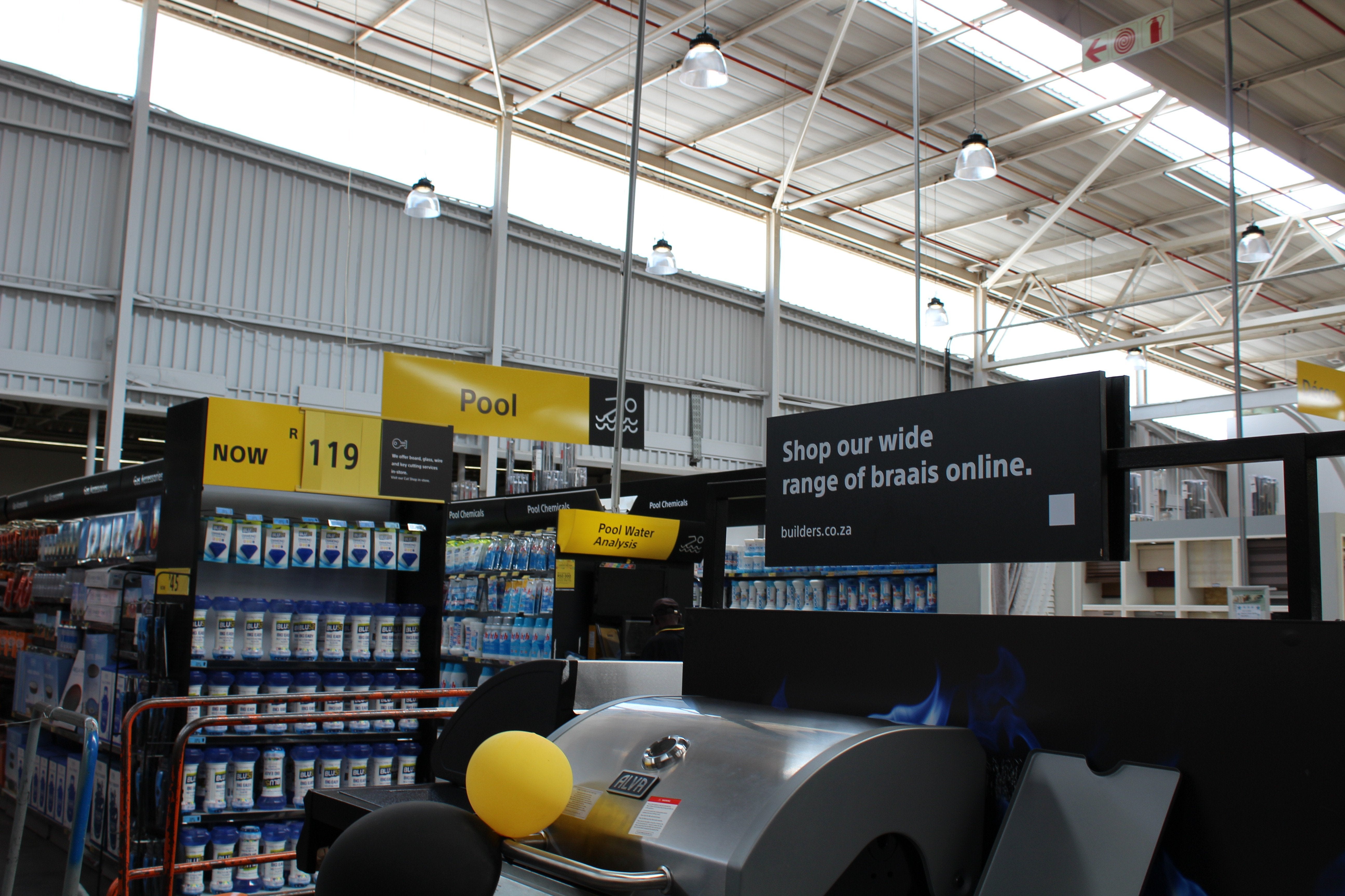 Indoor Signs - Builders Warehouse Edenvale