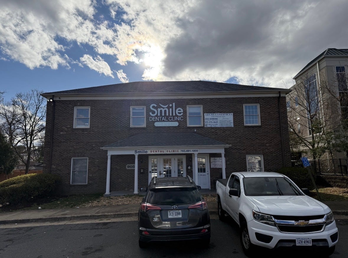 Custom Channel Letter Sign & Pill Box for Smile Dental in Historic Herndon | Flush Mounted Dental Office Signage