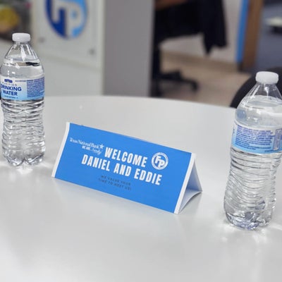 https://cdn.gorilladash.com/images/media/21296590/fully-promoted-usa-personalized-welcome-sign-square-69f3d9404684a.jpg?auto=webp&crop=1%3A1%2Csmart&width=400