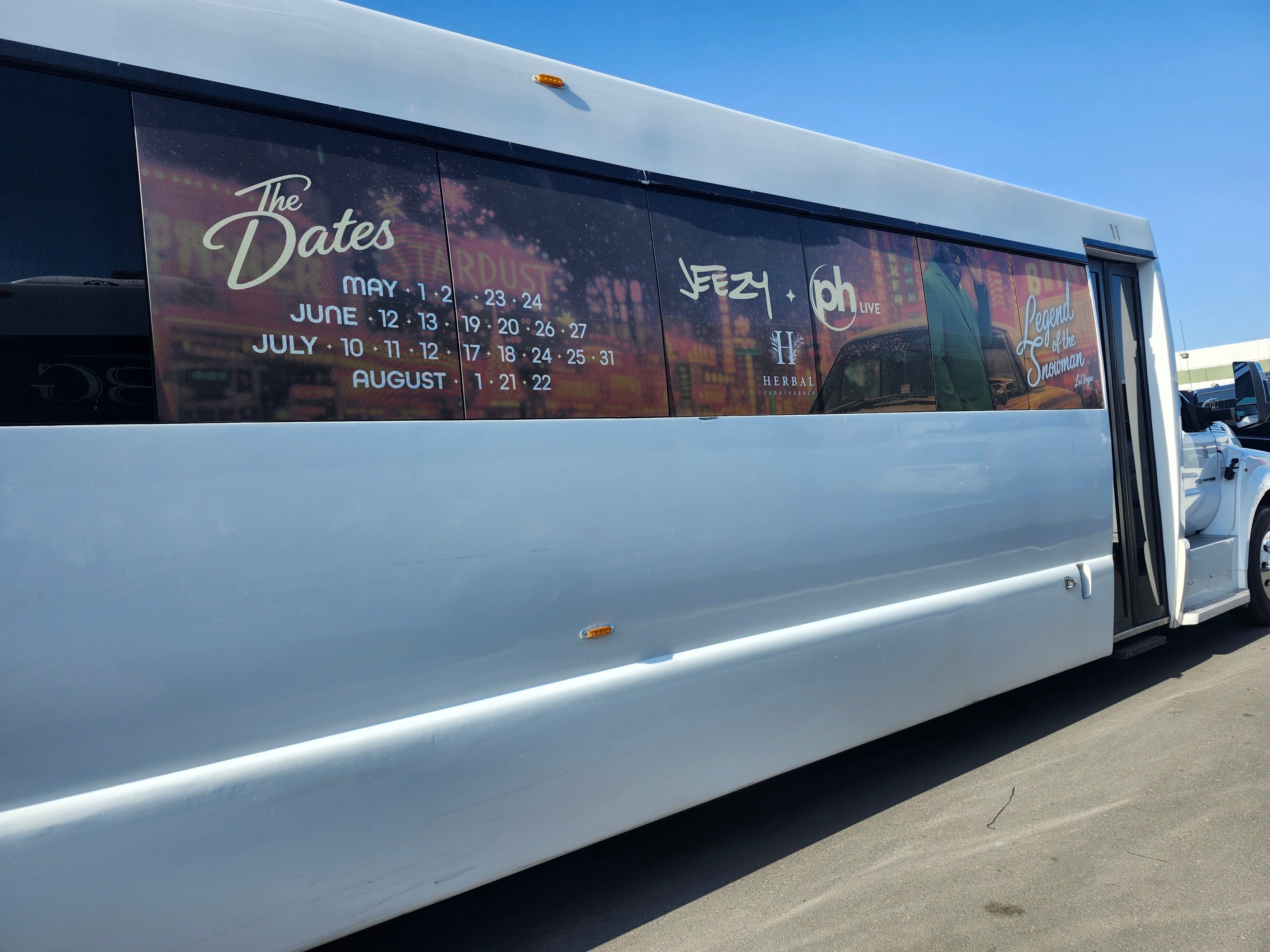 Full Bus Wrap Window Graphics Installation – High-Impact Mobile Advertising