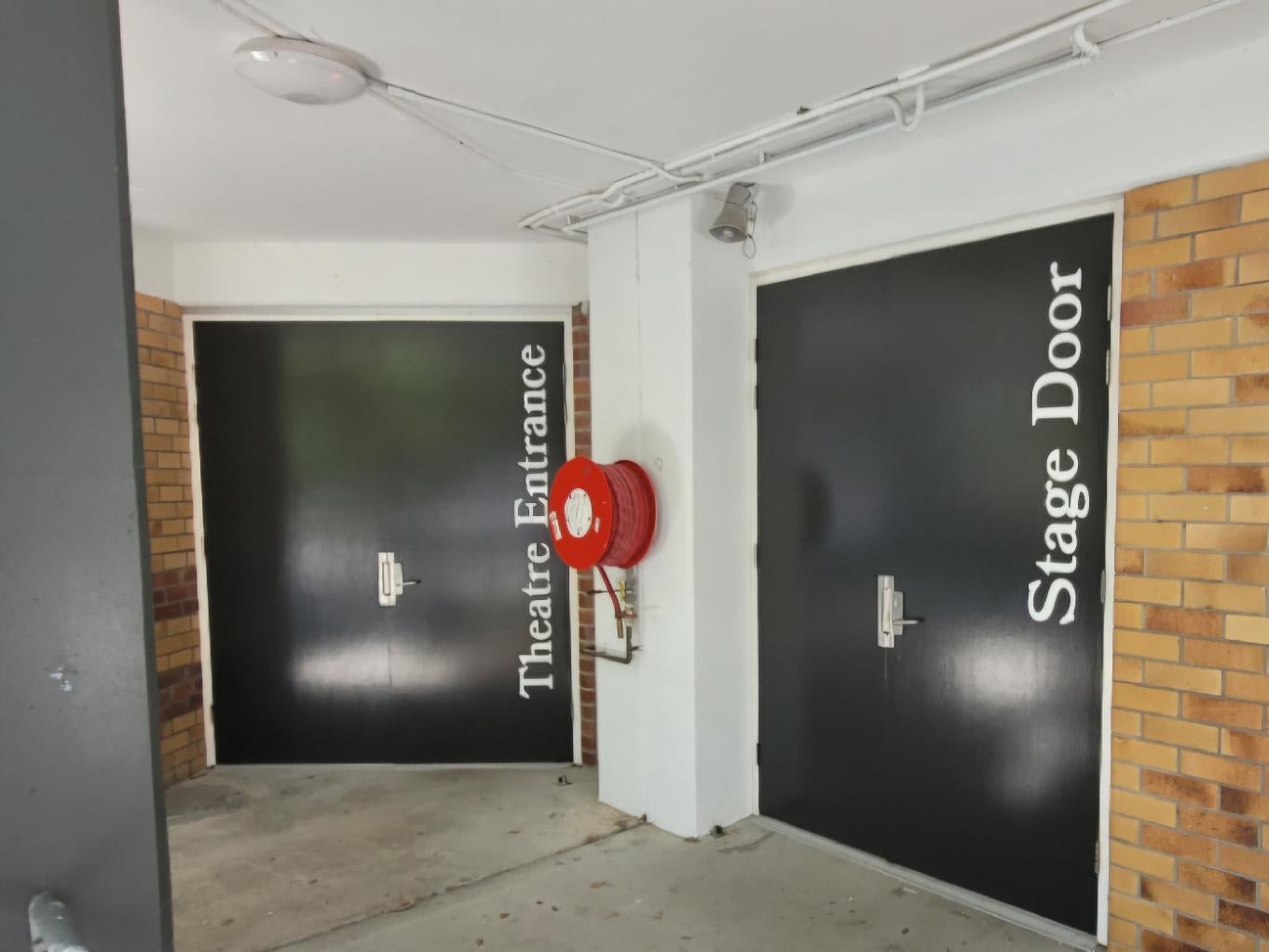 School signs in 3D