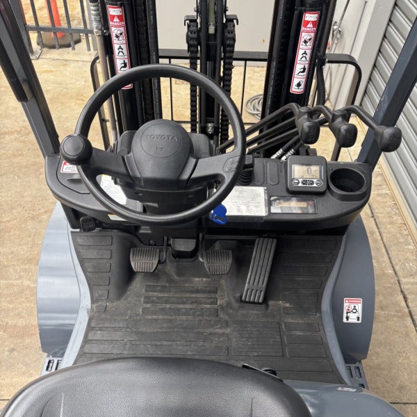 Used Toyota LPG Forklift #2402