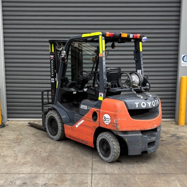 Used Toyota LPG Forklift #2423