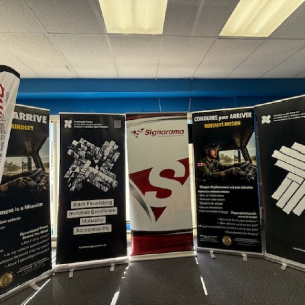 Roll Up banner with stands
