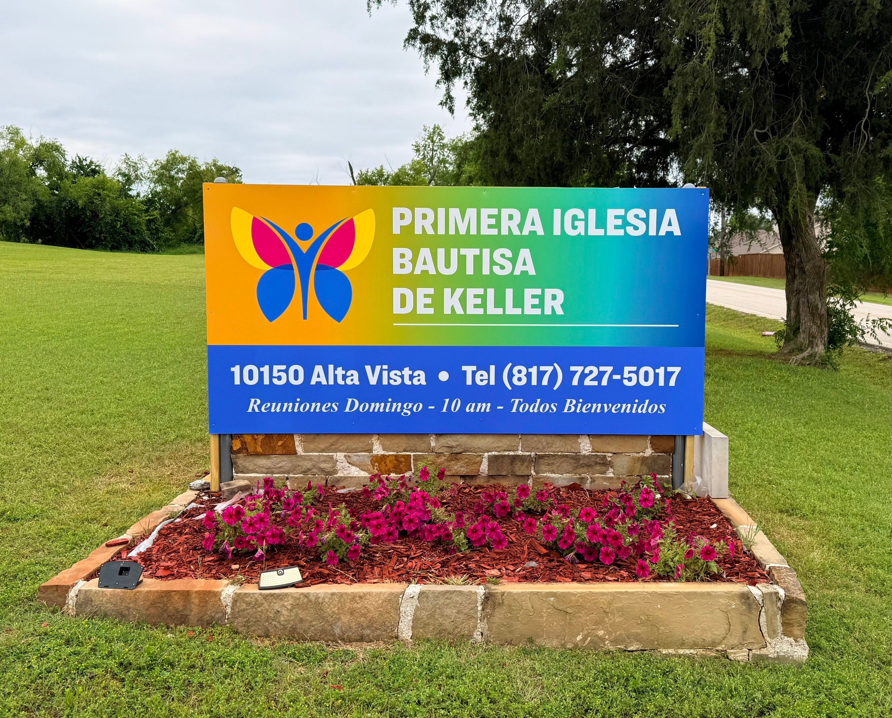 This vibrant new sign for Primera Iglesia Bautista de Keller was proudly designed and produced by Signarama North Fort Worth/Keller