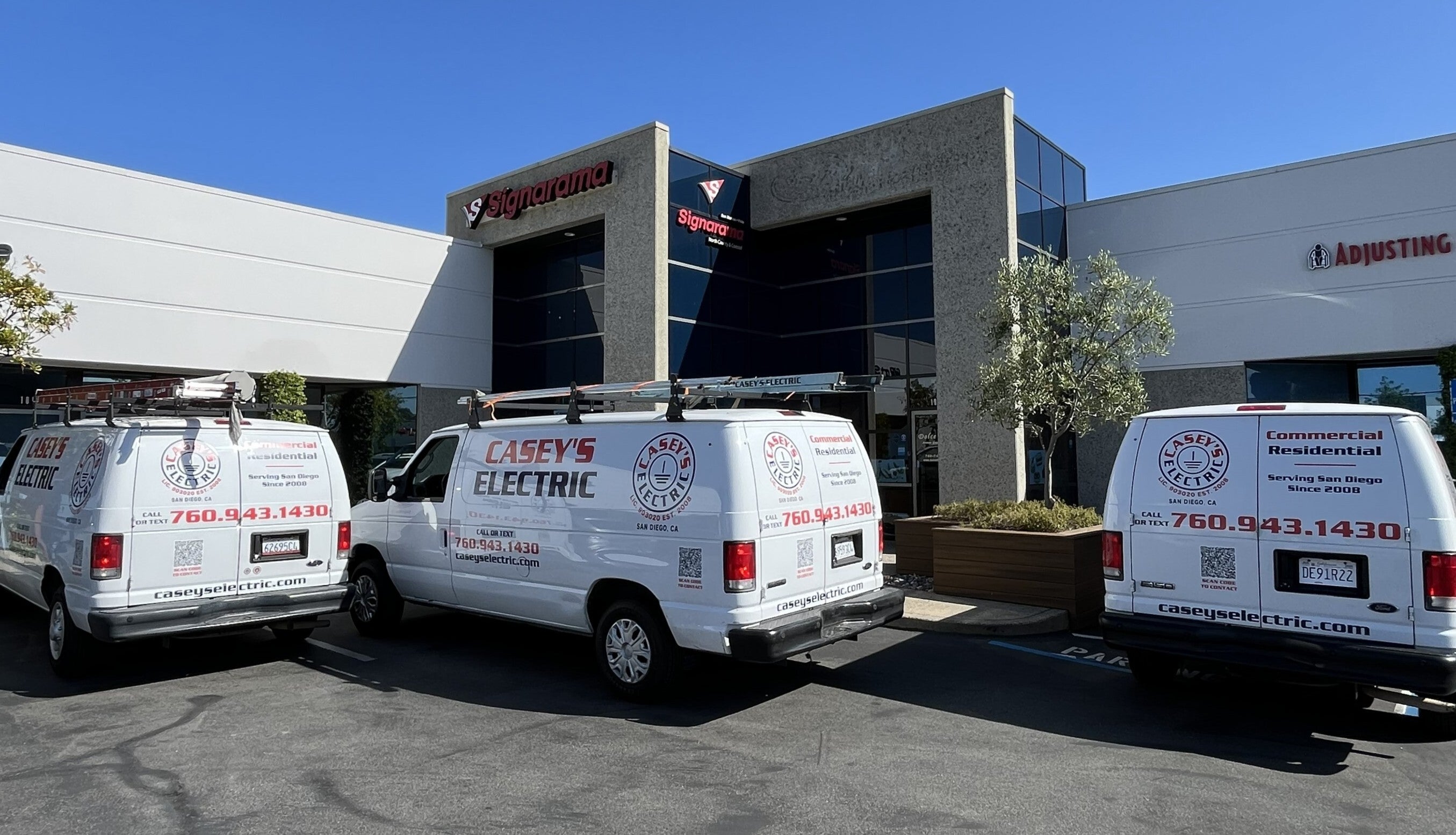 Casey's Electric expands worktruck fleet and installs fleet graphics