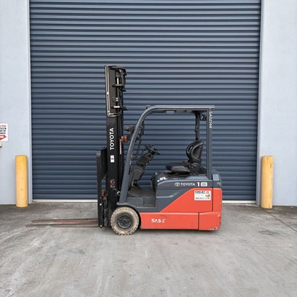 Used Toyota Electric Forklift #W372