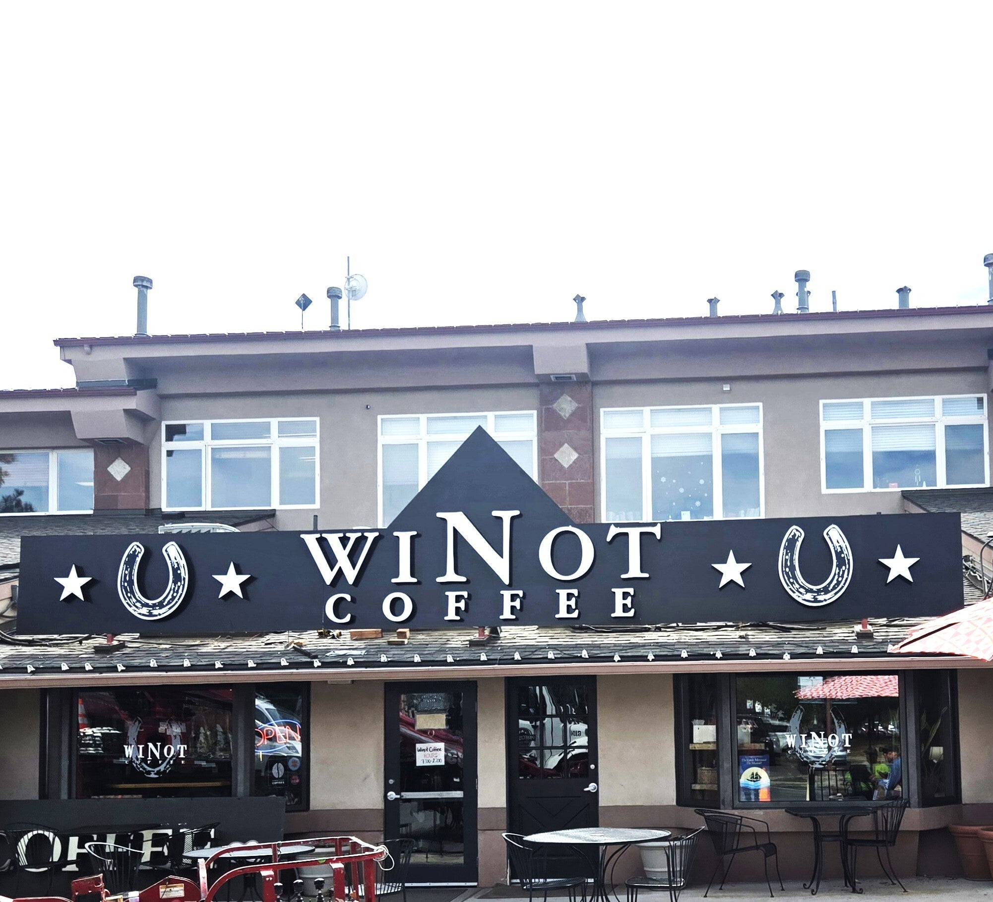Winot Coffee Shop