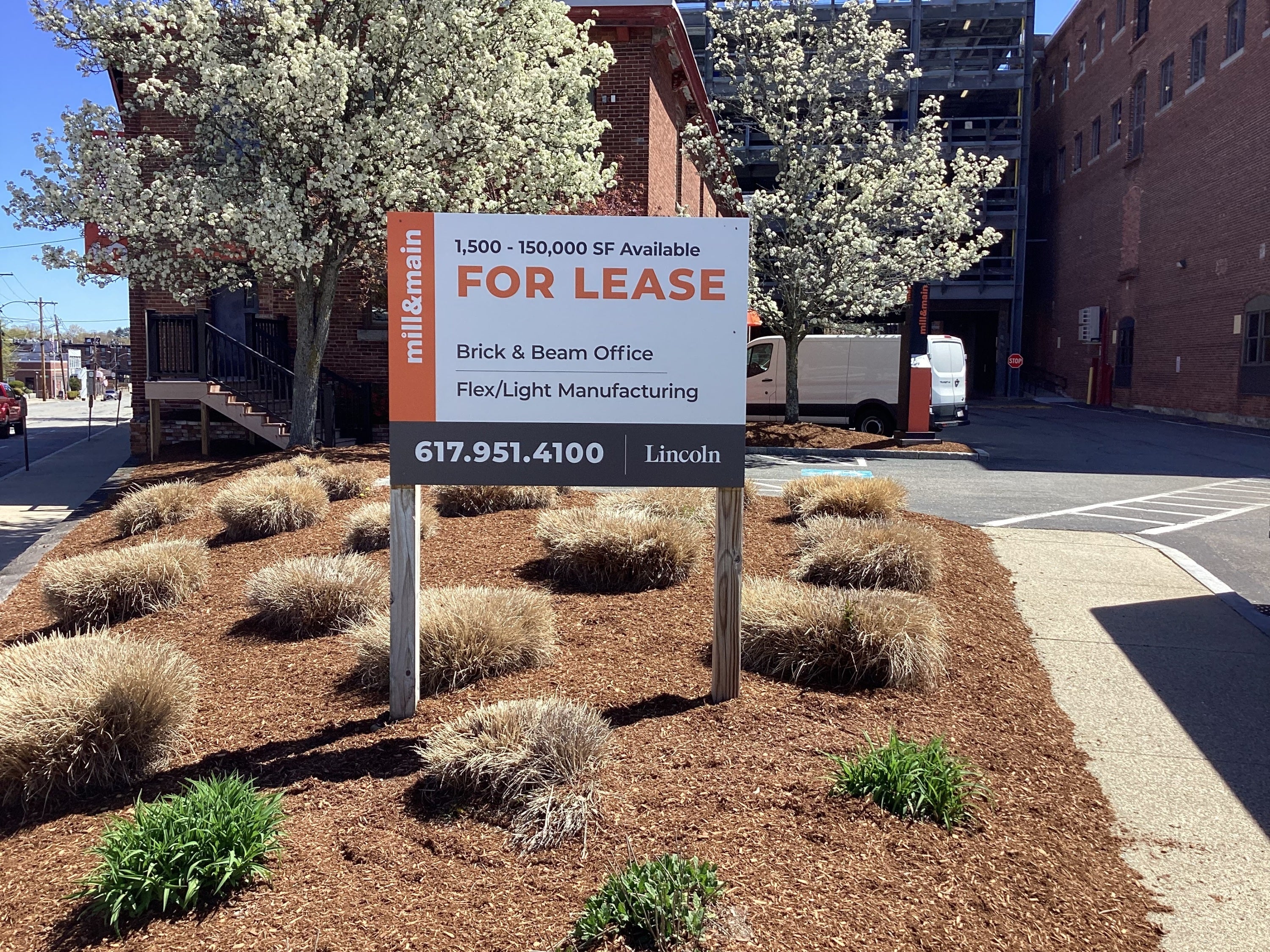 Commercial Real Estate Sign - Lincoln Property Group (Maynard, MA)