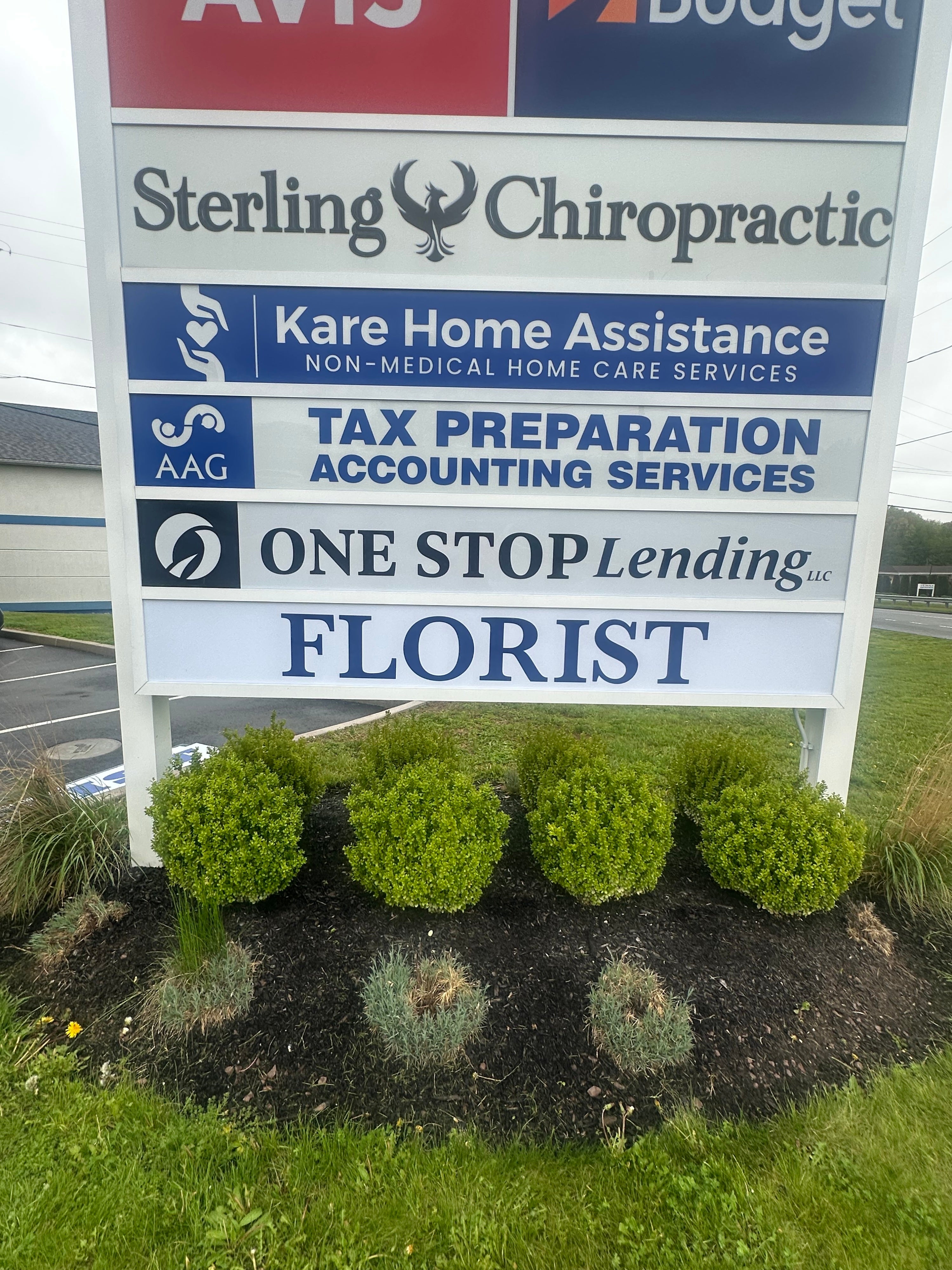 Fresh New Pylon Sign Face Installed for Florist on Berlin Turnpike in Newington, CT