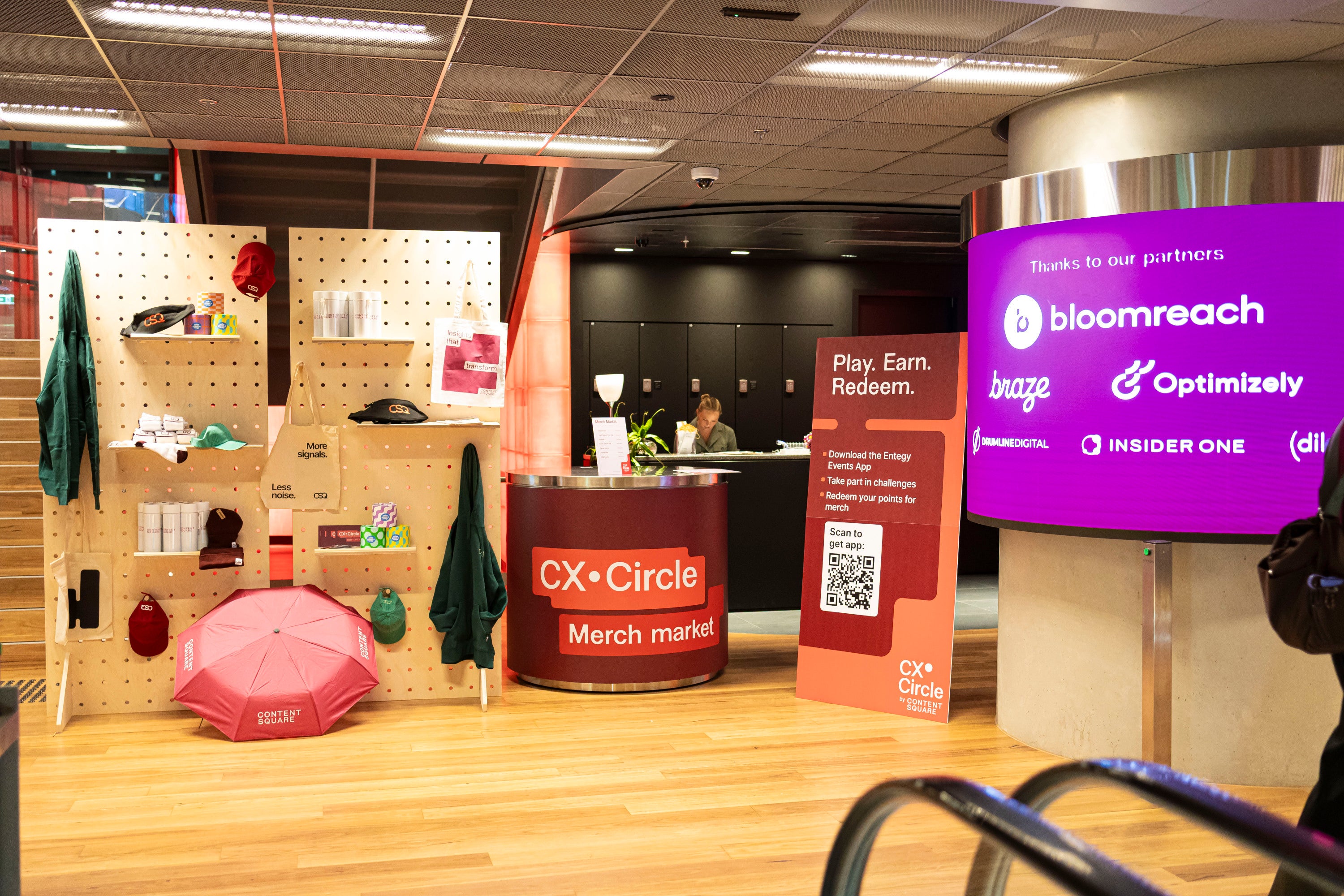Power Circle CX with Large Print Graphics