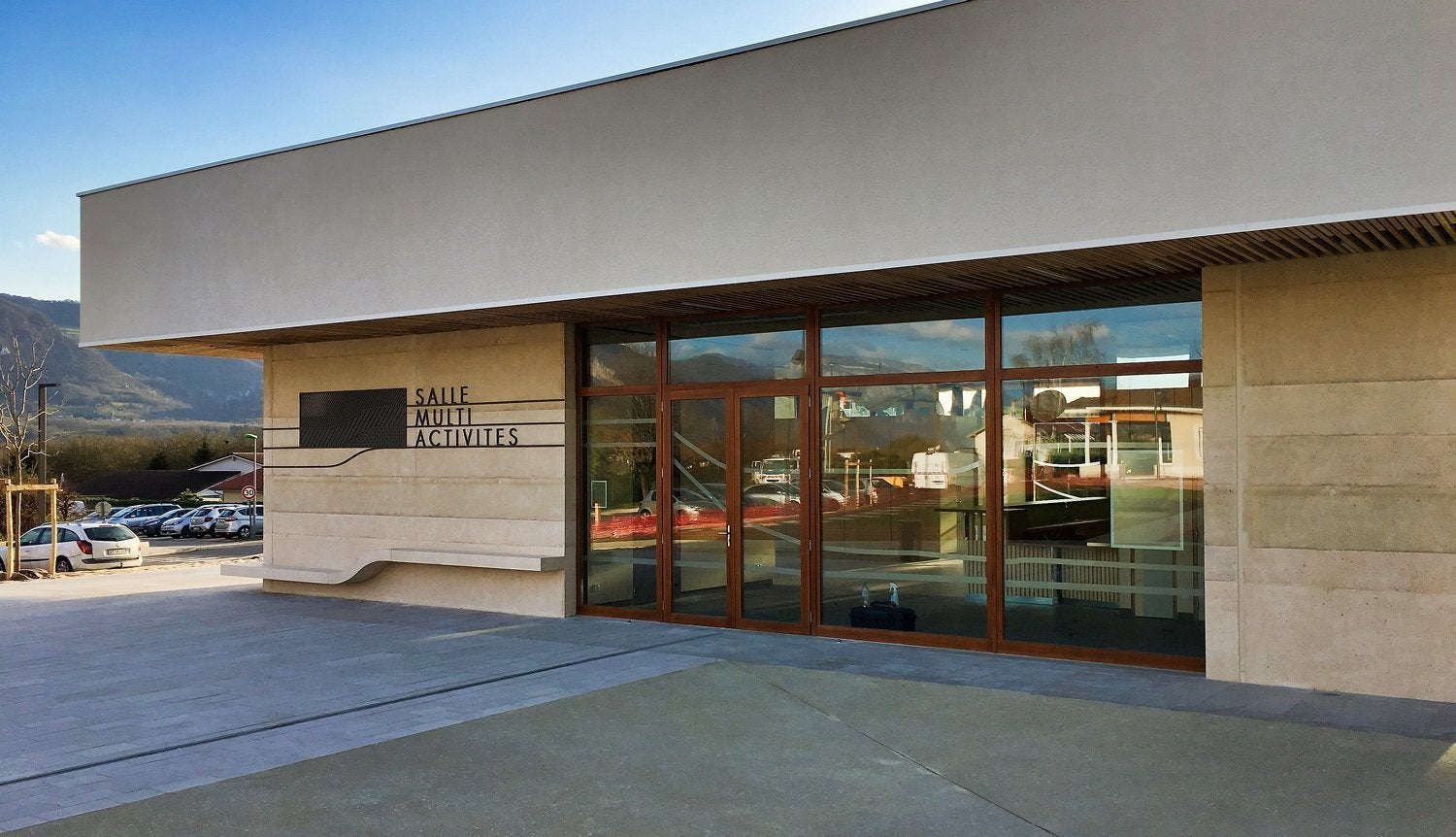 Enseigne métal en lettres découpées Mairie de Saint Sauveur