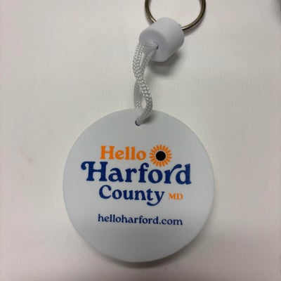 https://cdn.gorilladash.com/images/media/21371099/fully-promoted-usa-floating-key-chain-square-6a0dd93a07e8e.jpeg?auto=webp&crop=1%3A1%2Csmart&width=400