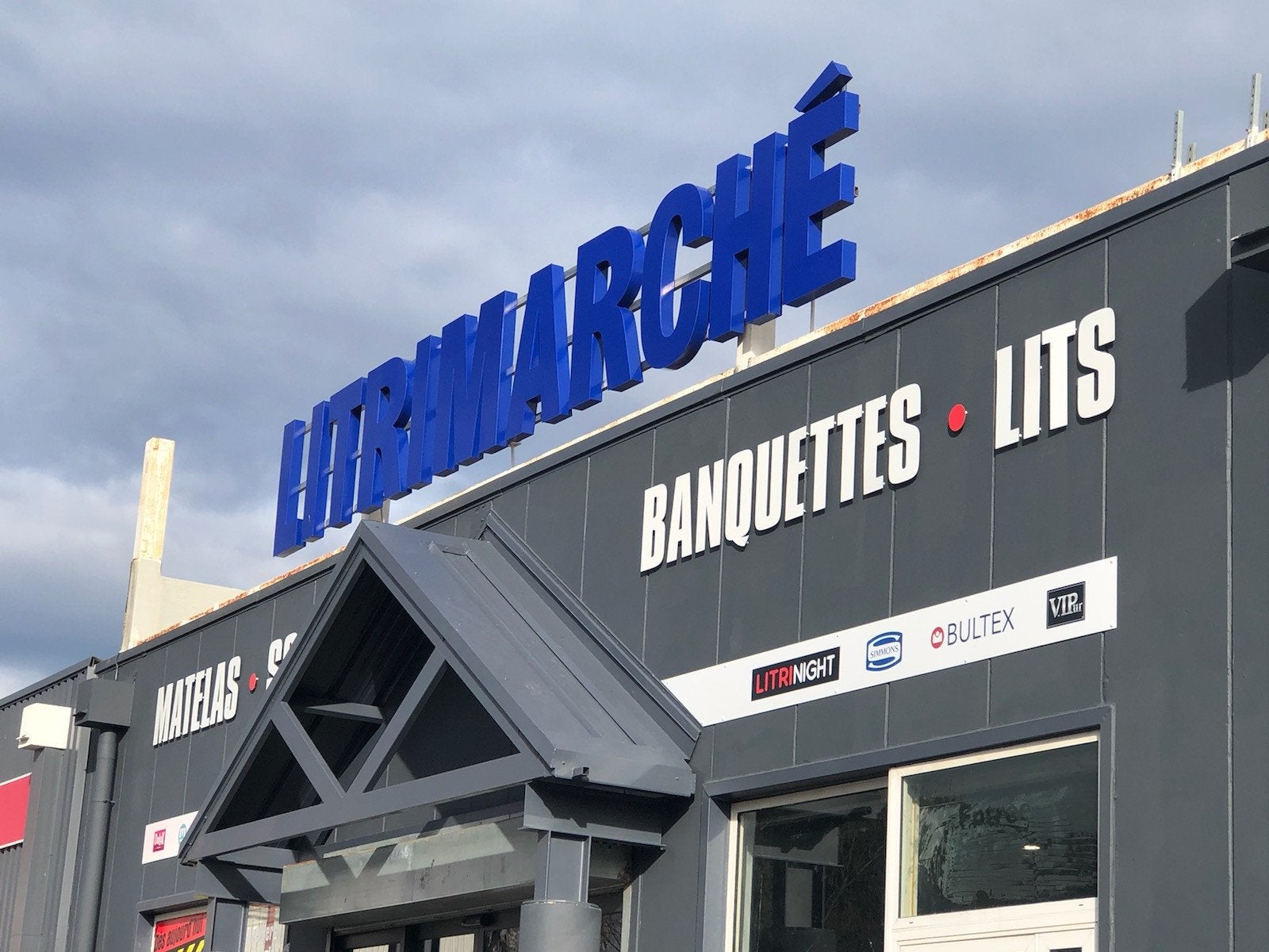 ENSEIGNE-LUMINEUSE-MONTPELLIER-OCCITANIE