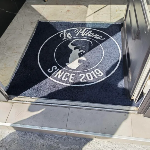 TAPIS PERSONNALISE ET SUR MESURE