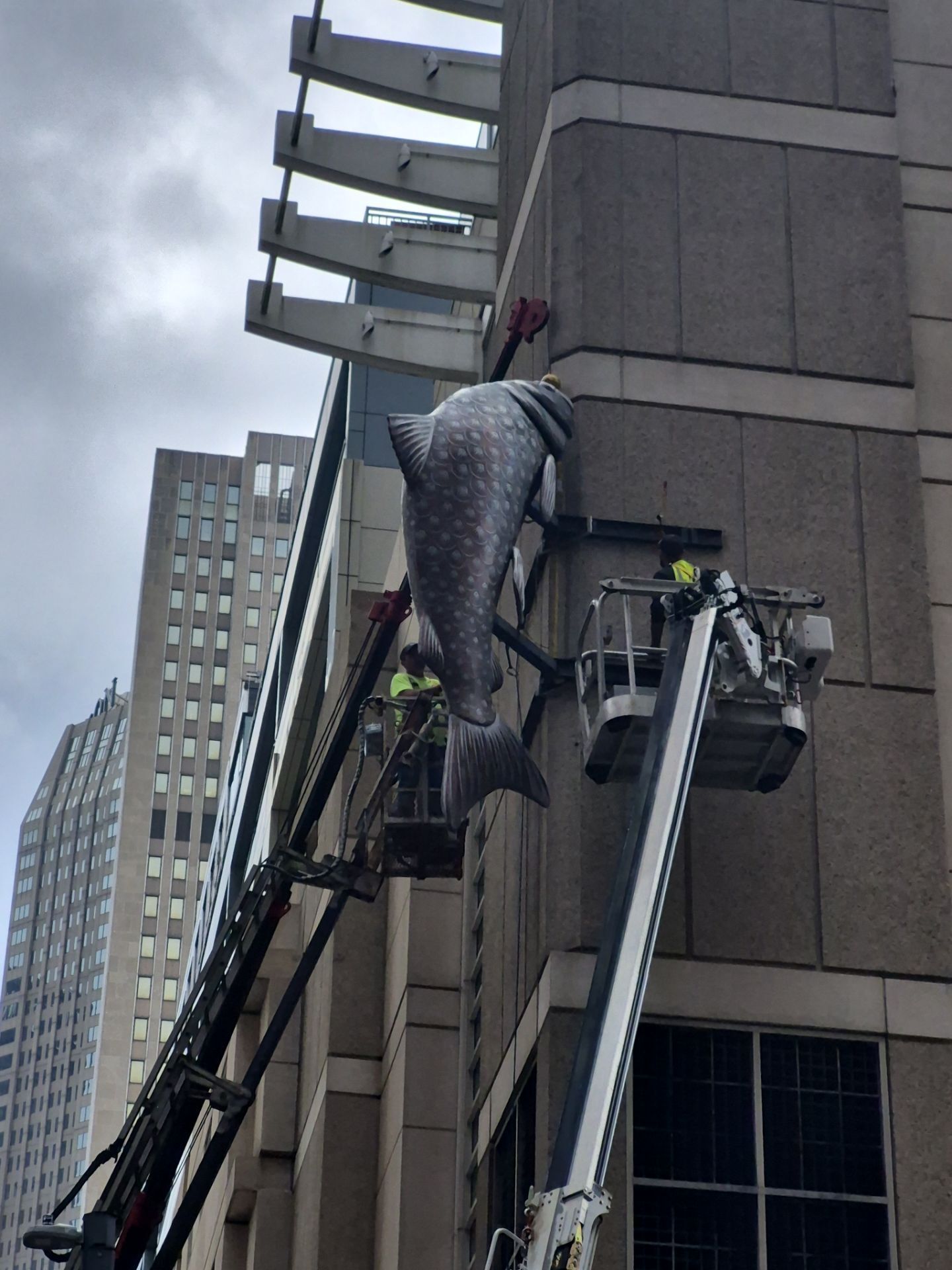 Safe Signage Removal - McCormick & Schmick’s- Pittsburgh