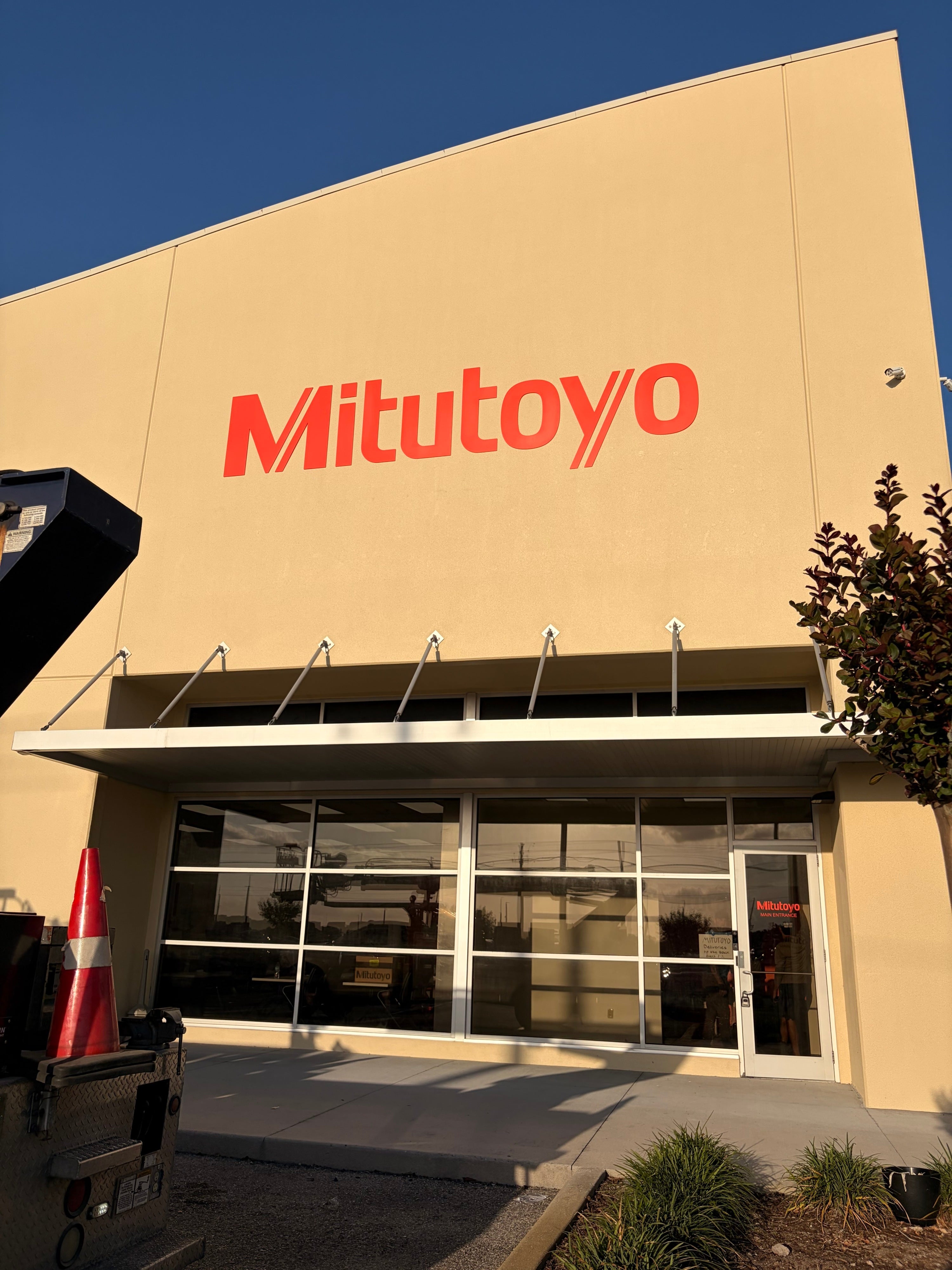 Custom Grand Opening Signs for Mitutoyo in Lakeland, FL | Signarama Lakeland