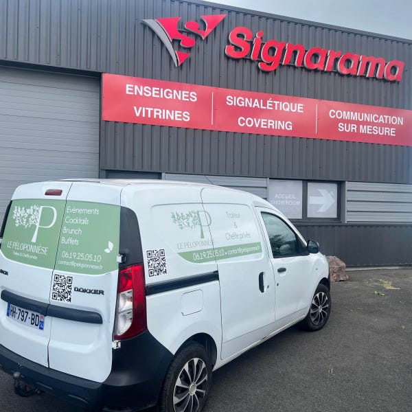 Marquage personnalisé sur véhicule professionnel