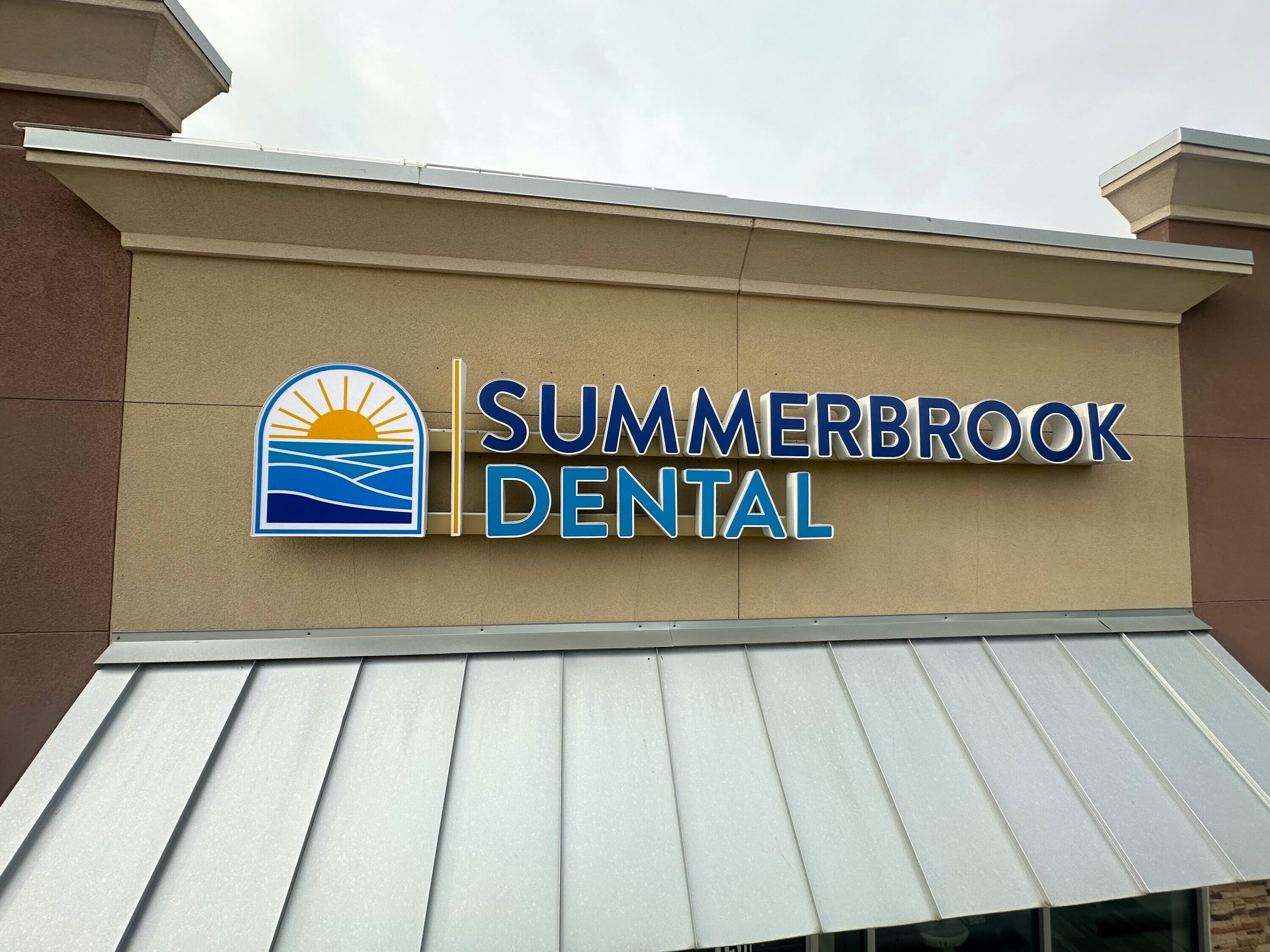 Summerbrook Dental & Implants Acrylic Building Sign Project Done by Signarama North Fort Worth/Keller