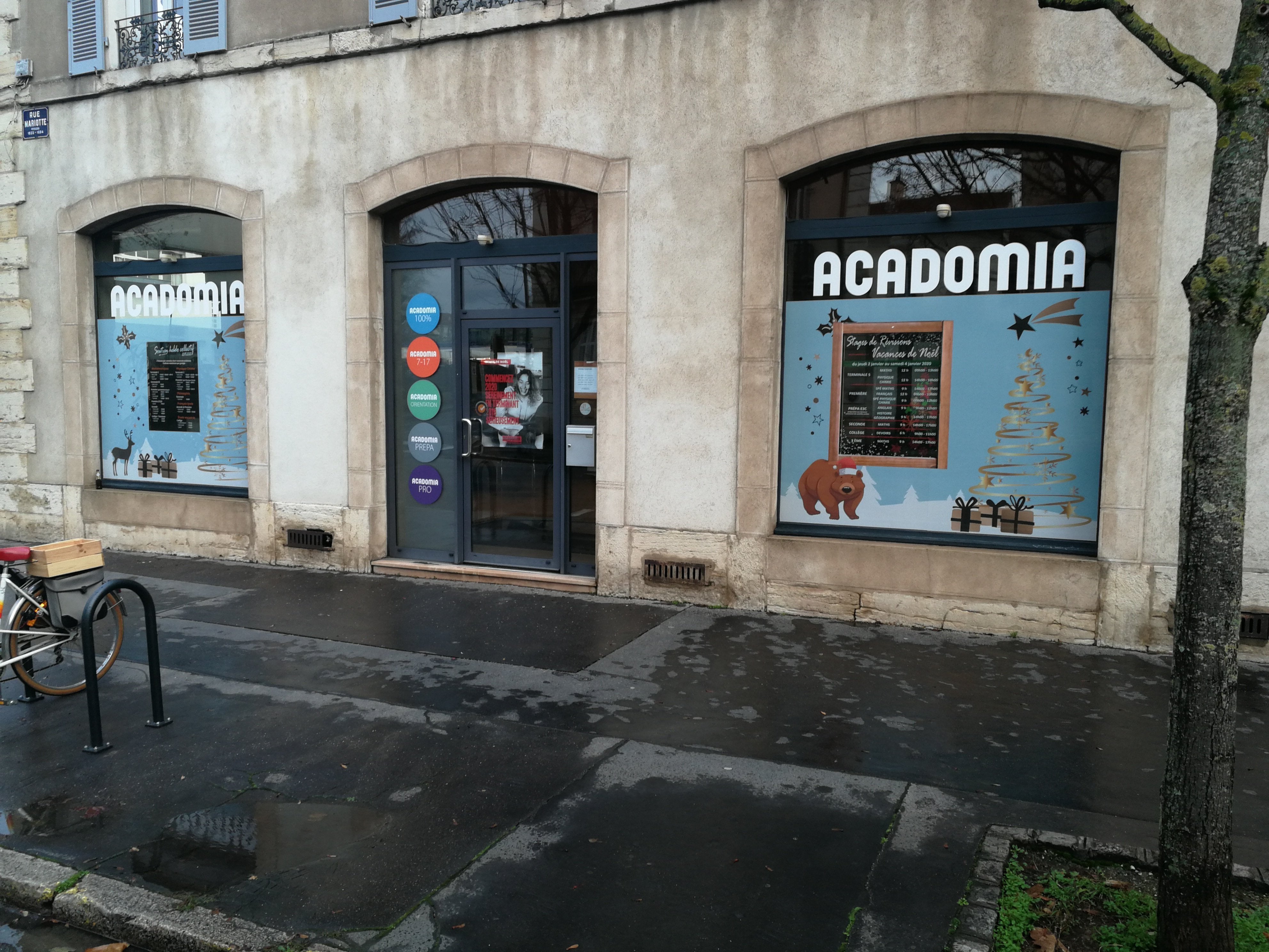 Vitrine micro perforé