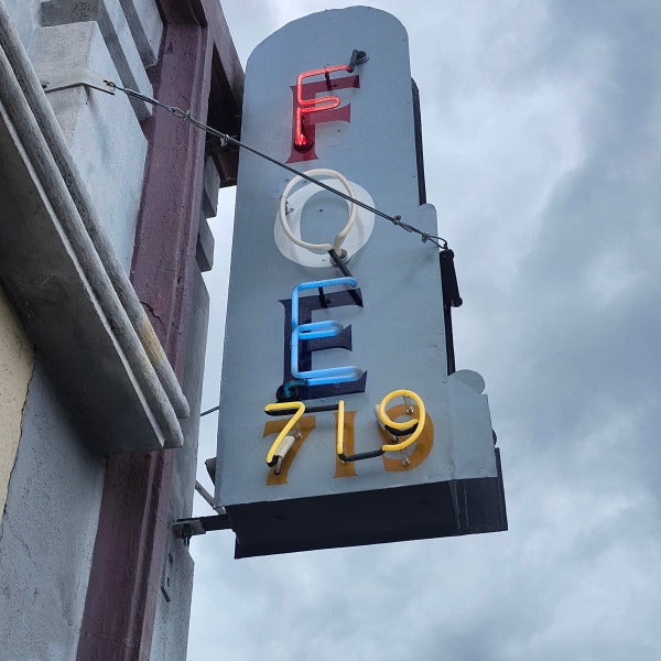 Bringing the sign back to life