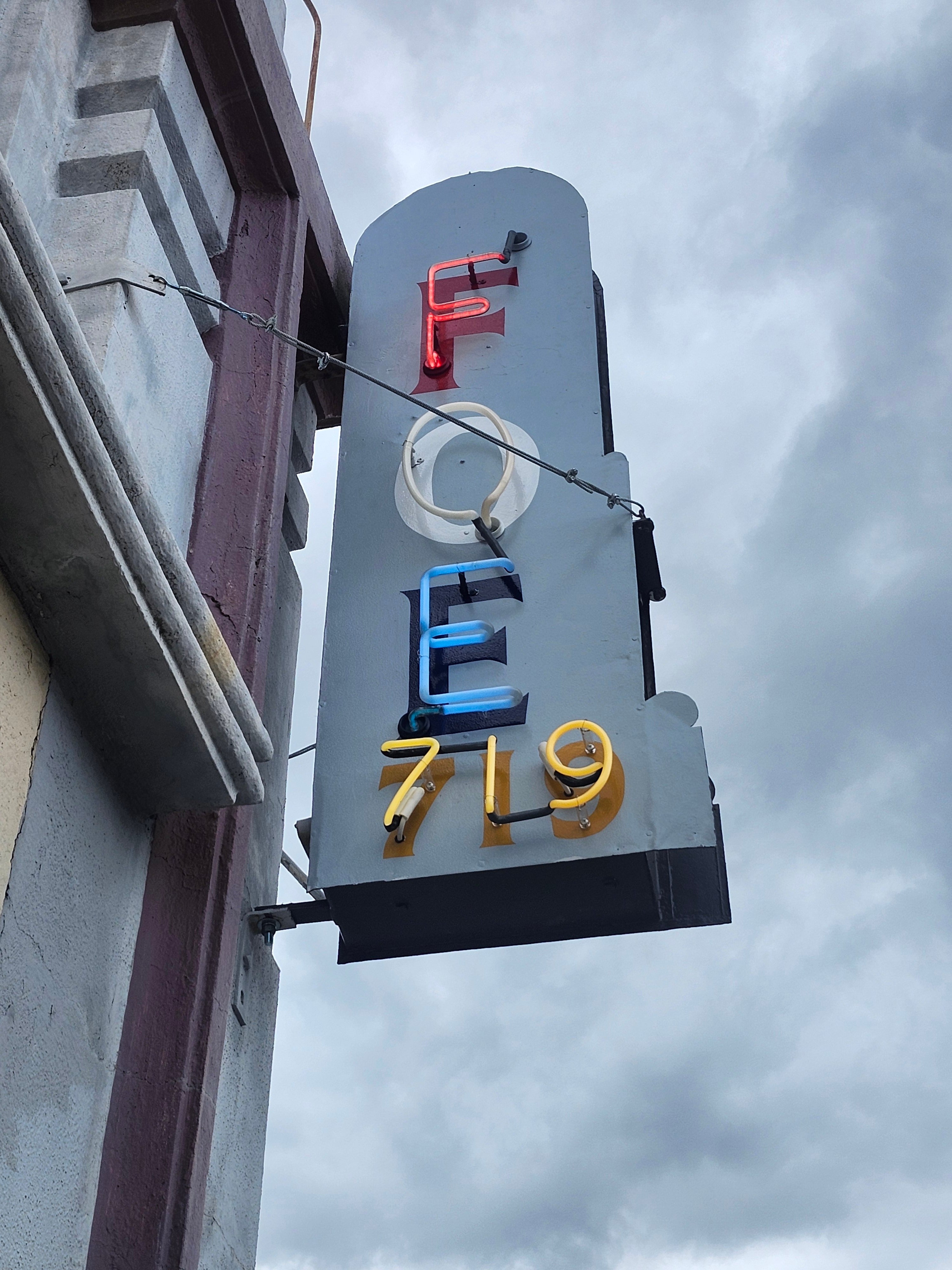 Bringing the sign back to life
