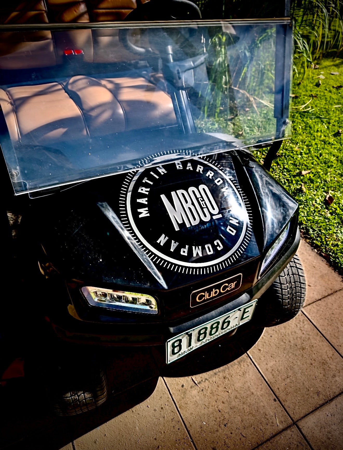 A fresh new look for this golf buggy!