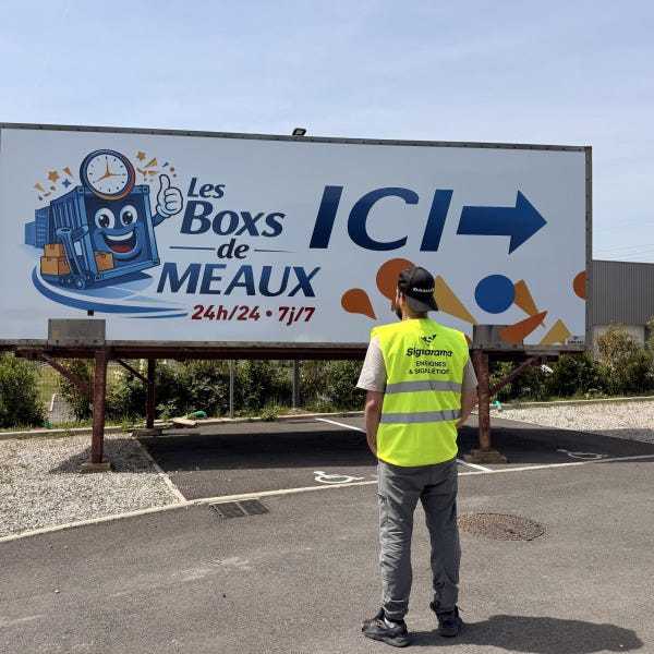 marquage-adhesif-caisse-camion-signarama-val-maubuée