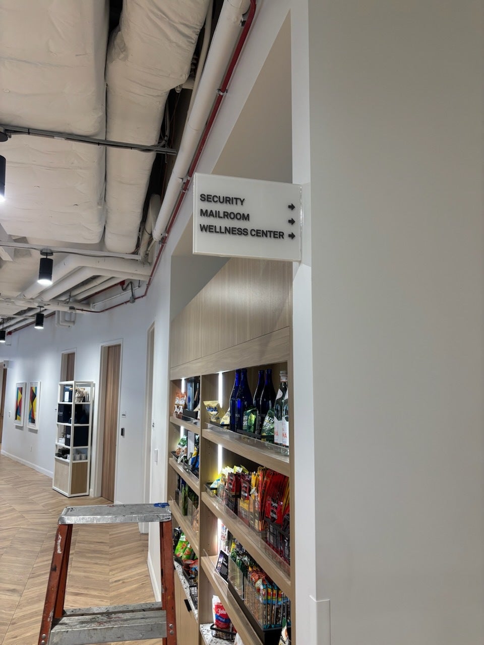 New Blade Signs Make a Bold Impression