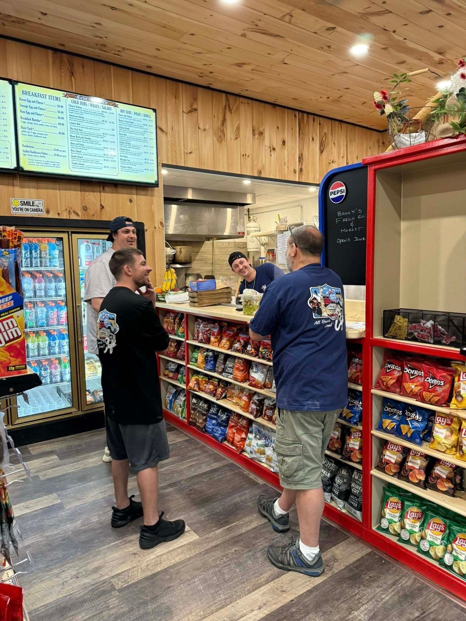 Signarama Concord Helps Benny’s Fresh Eats & Market Make a Bold First Impression in Weirs Beach
