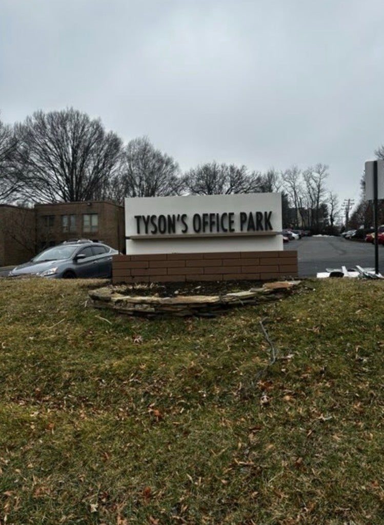 Custom Monument & Wayfinding Signage for Tysons Office Park | Signarama Tysons Corner