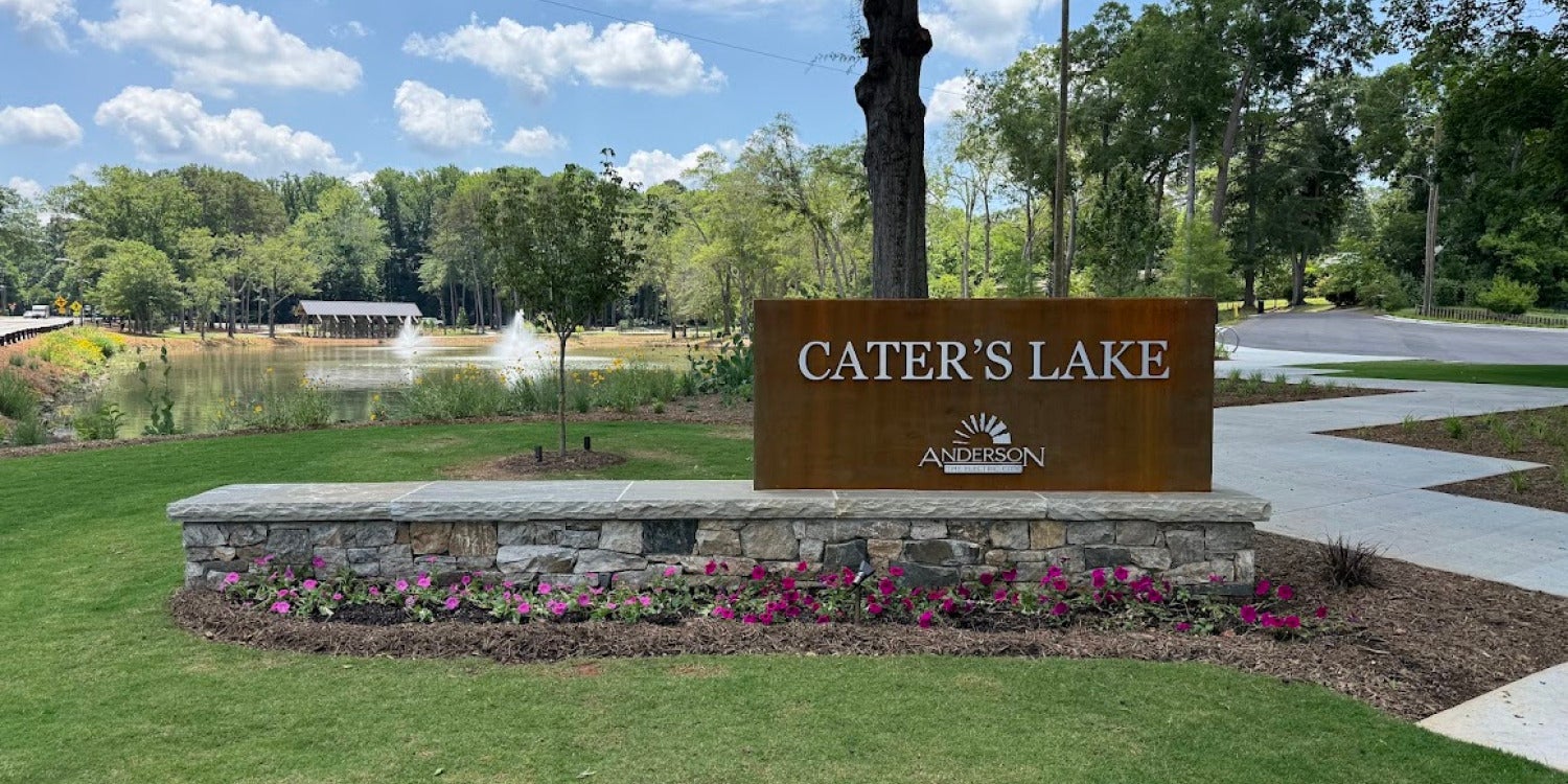Custom Outdoor Signs for Business