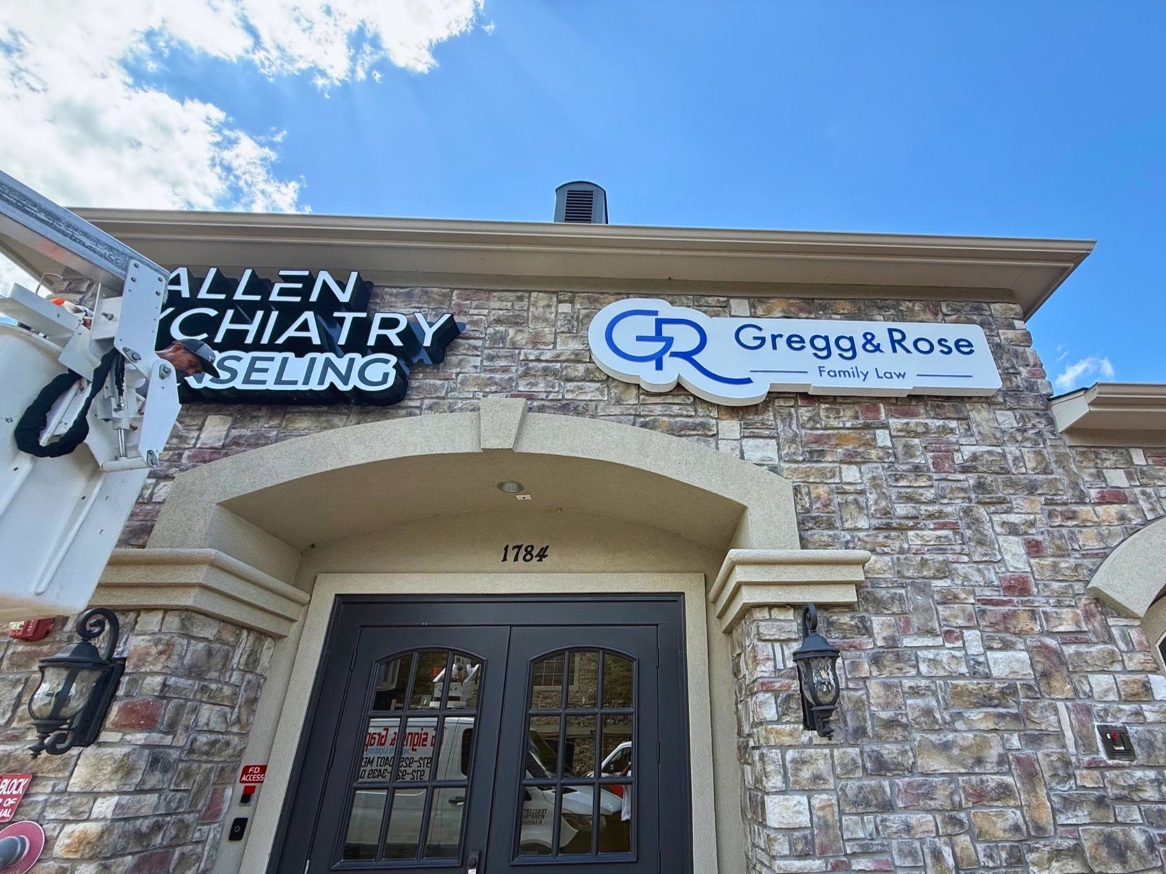 Why Sign Removal Is More Than Just Taking a Sign Down | Signarama Plano