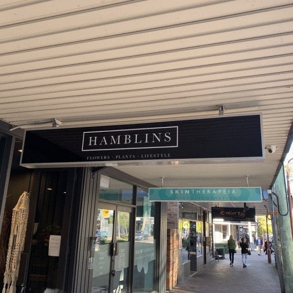 Hamblins - Lightbox