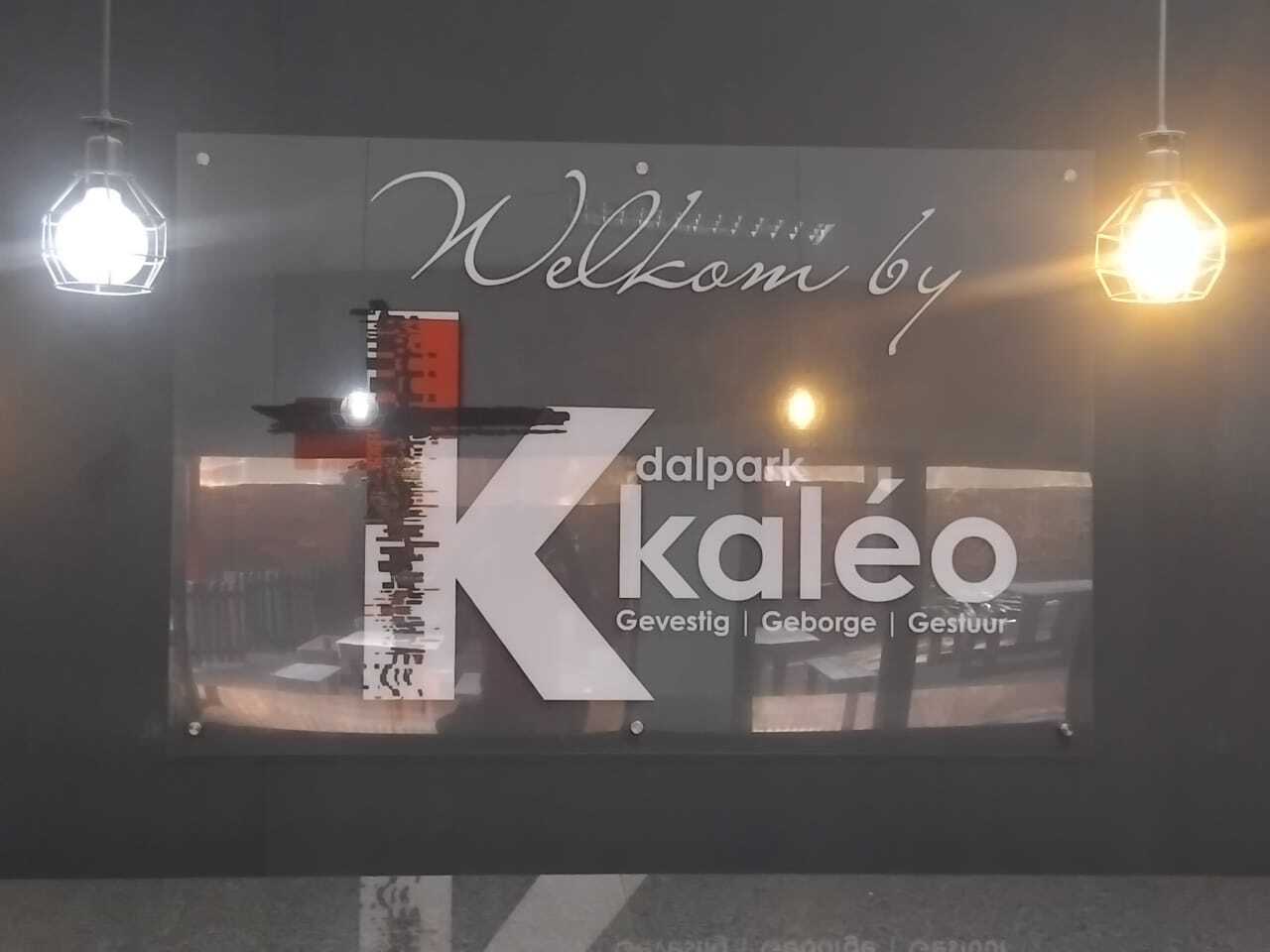 Clear Perspex with standoff - Kaleo - Dalpark