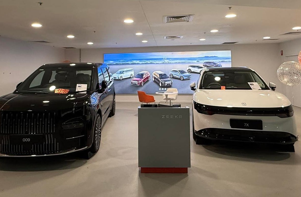 Engineering Zeekr’s Premium Pop-Up Signage at Westfield Garden City