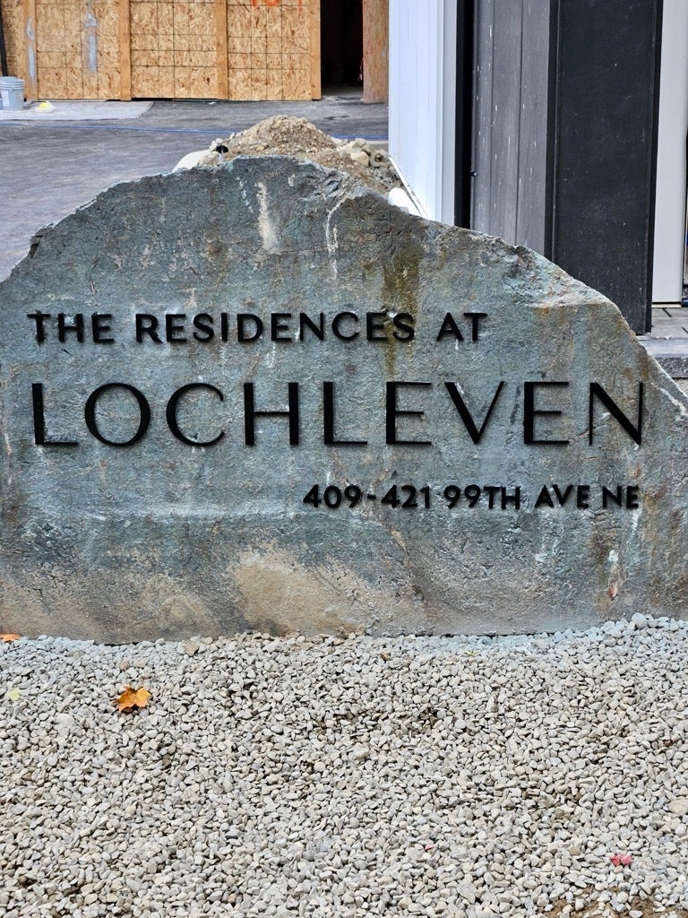 From the Street to the Sale: Why Your Residential Community Deserves a Landmark Sign | Lochleven, Bellevue, WA