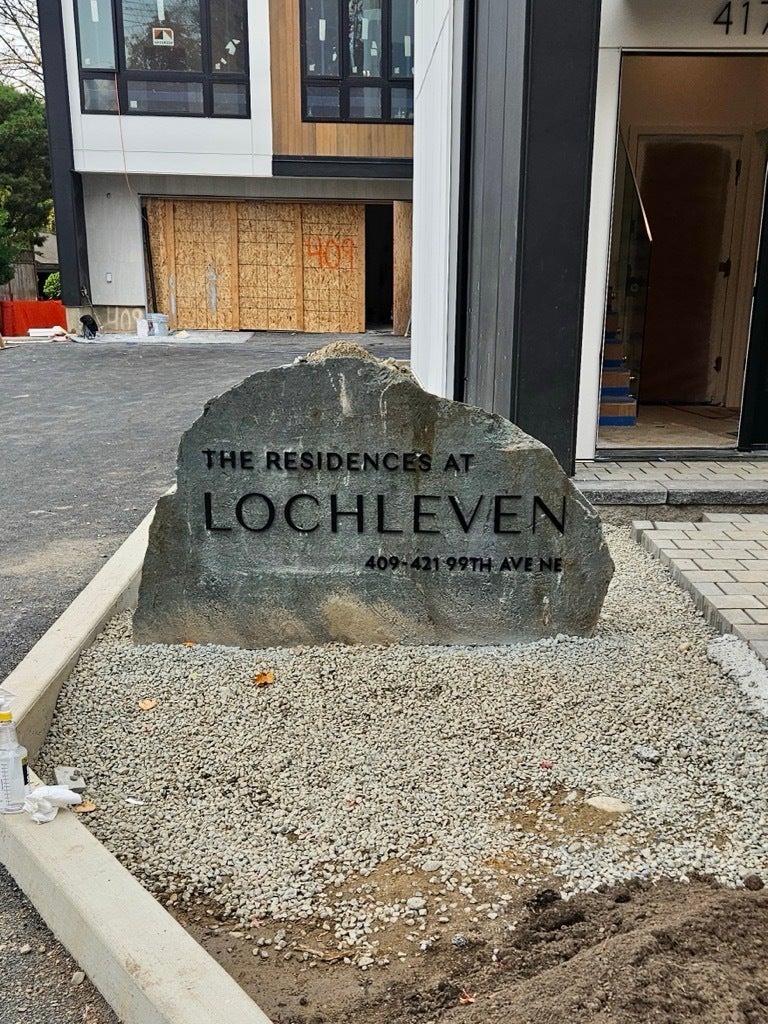 From the Street to the Sale: Why Your Residential Community Deserves a Landmark Sign | Lochleven, Bellevue, WA
