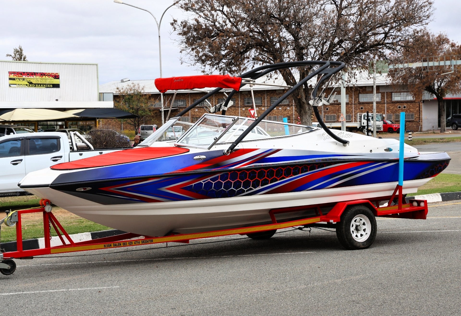 Beautiful Marine Wrapping Cast Vinyl On a Boat