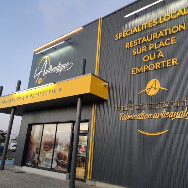 Lettres découpées en dibond - Signarama Bordeaux Sud