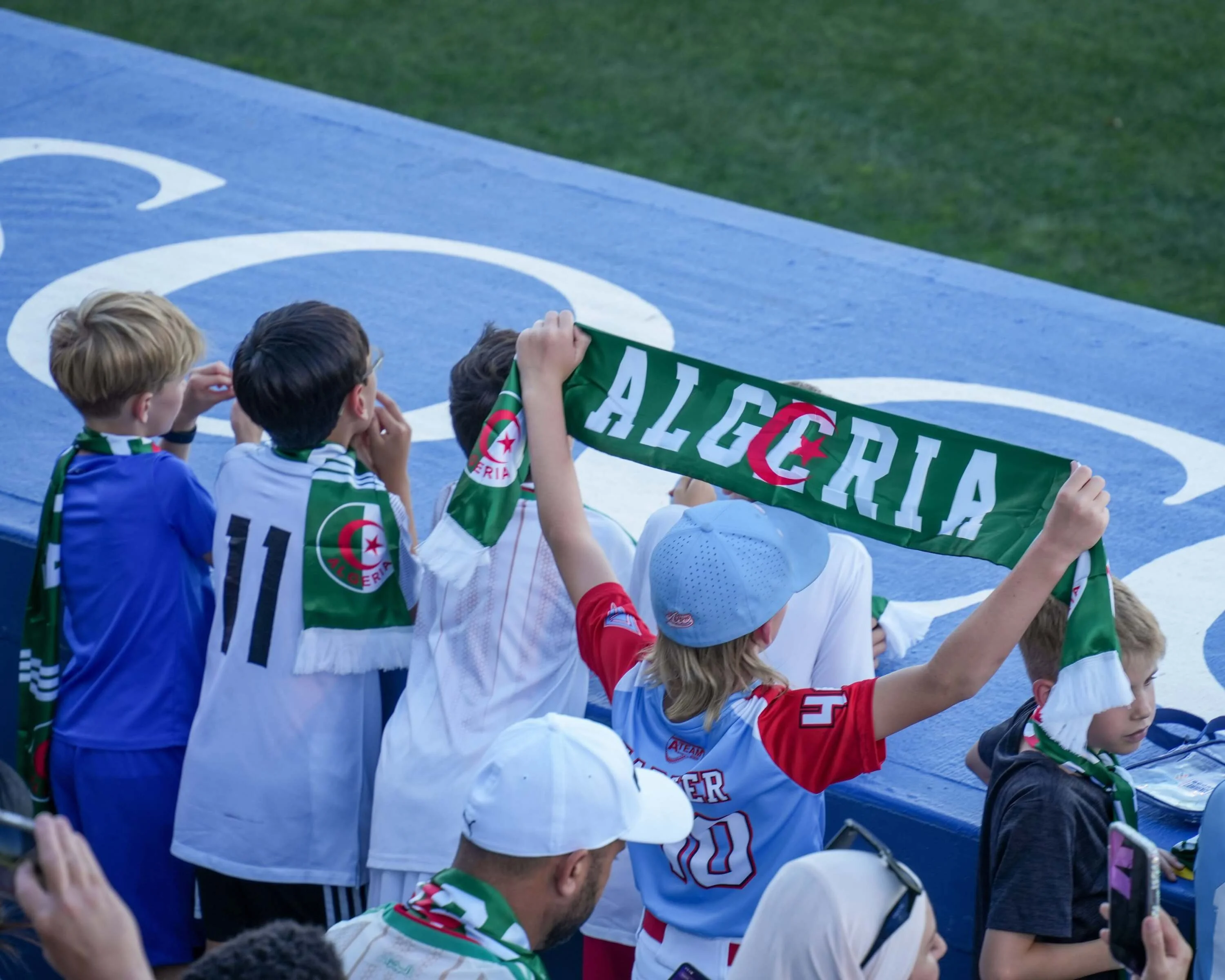 Custom Algeria Scarves Help Lawrence Welcome the World