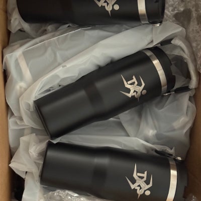 https://cdn.gorilladash.com/images/media/21511651/fully-promoted-usa-branded-tumblers-square-6a3ec4386b140.jpeg?auto=webp&crop=1%3A1%2Csmart&width=400