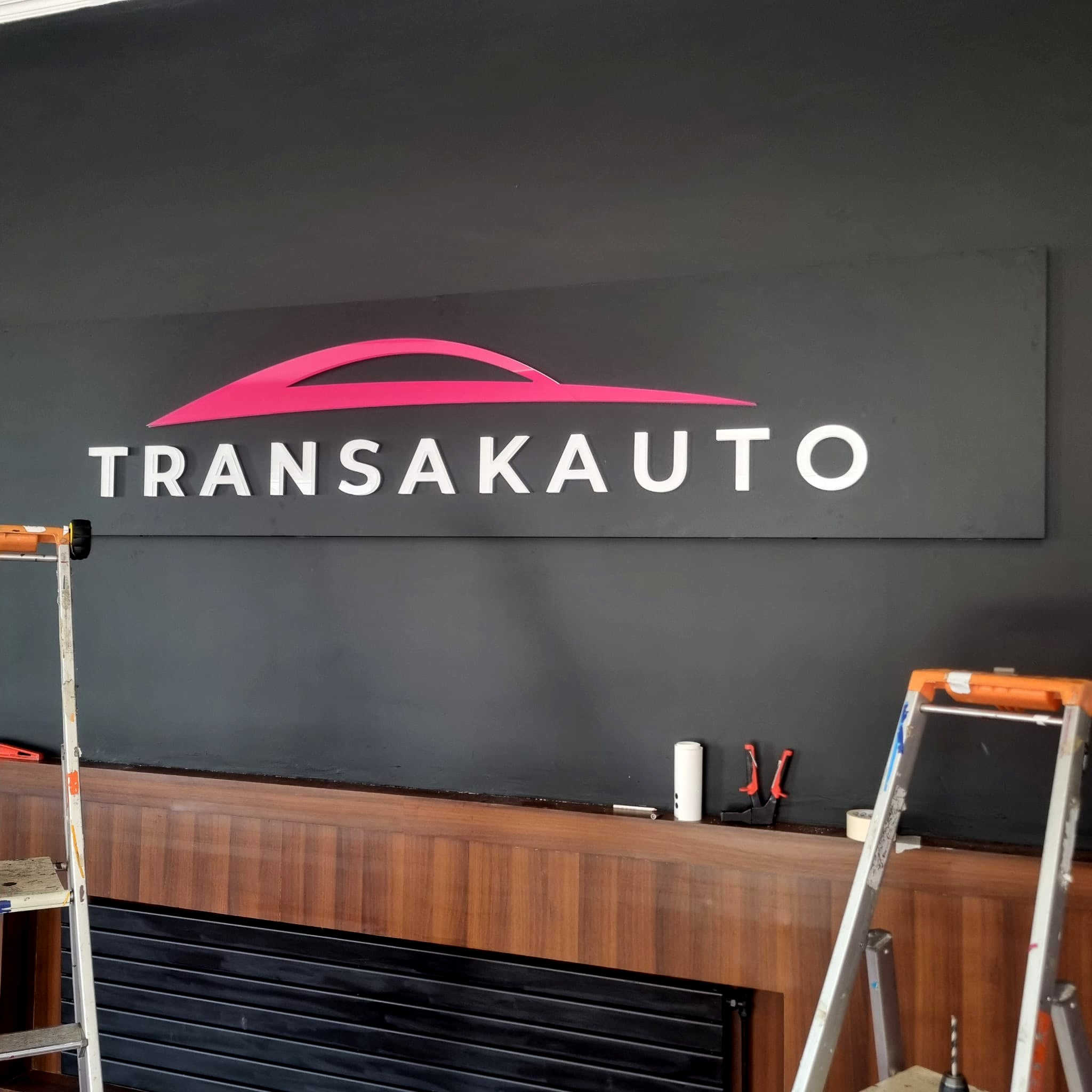 decoration-interieure-transakauto-enseigne-signarama-moulins